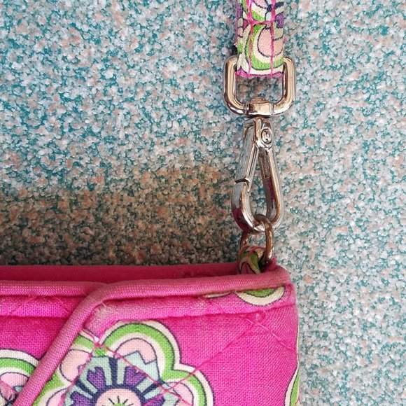 Vera Bradley Your Turn Pink Swirls Quilted Turn Lock Wristlet Wallet - Picture 7 of 16